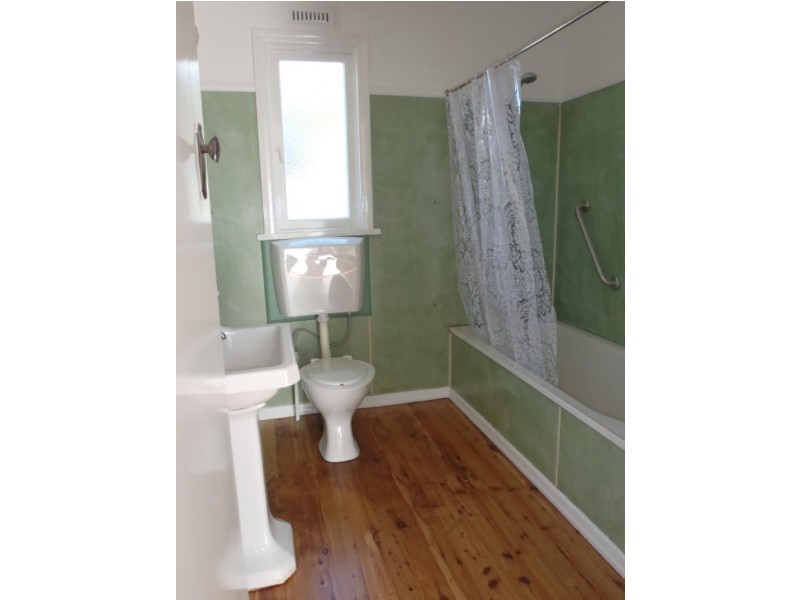 14A James Street, Rangeville QLD 4350