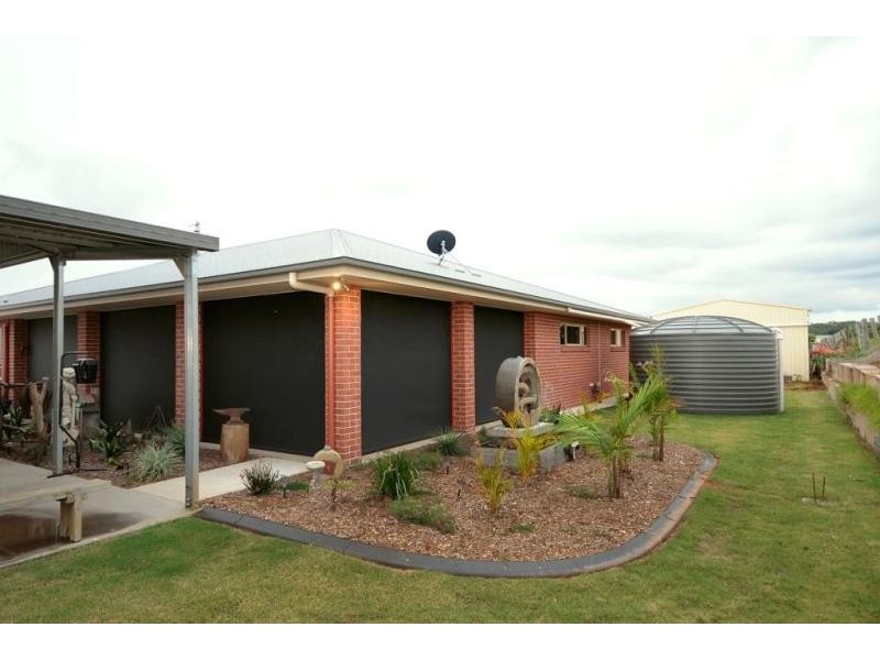 3 Horizon Court, Highfields QLD 4352