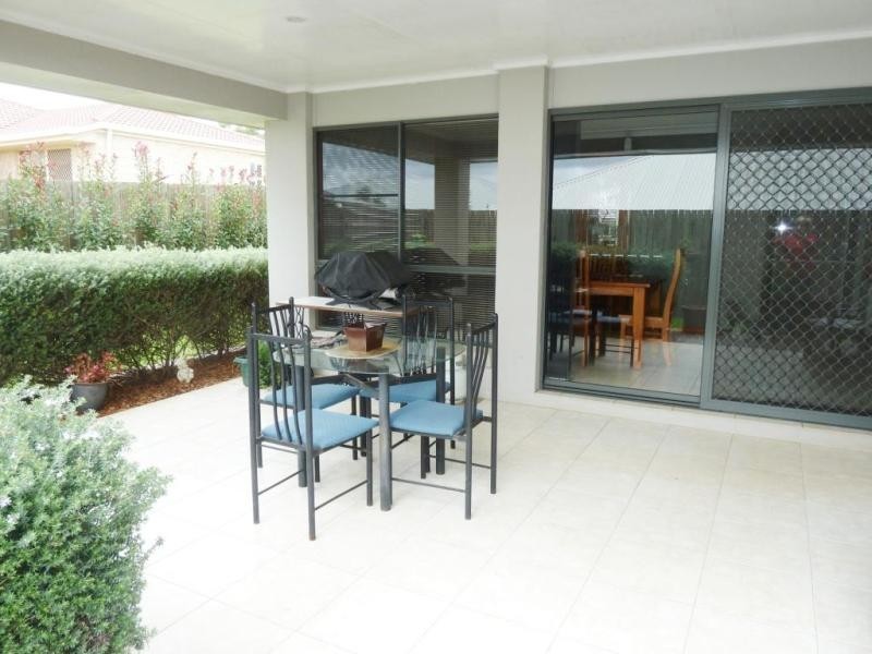 538 Hume Street, Middle Ridge QLD 4350