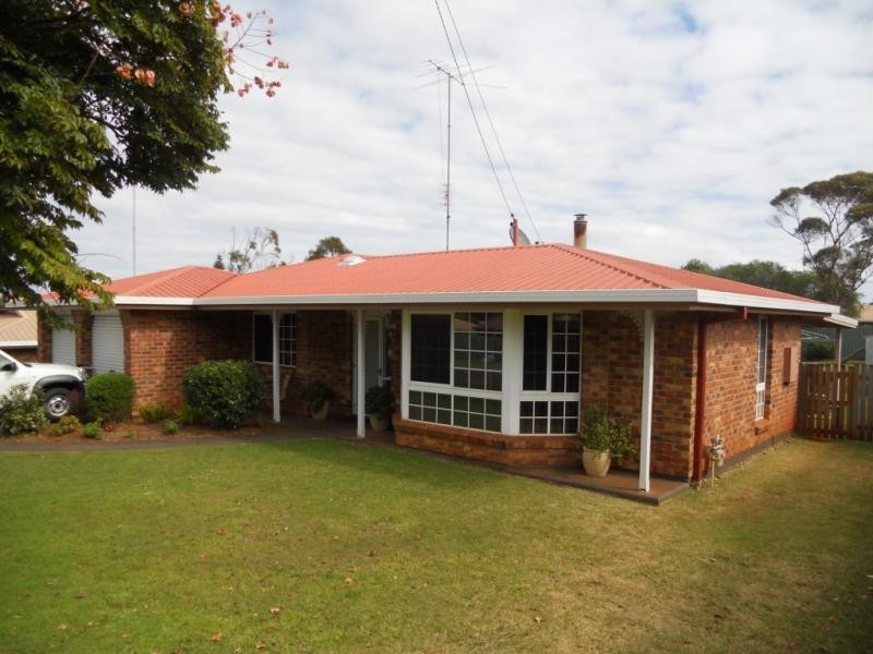 9 Melway Crescent, Harristown QLD 4350