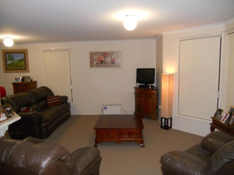 9 Melway Crescent, Harristown QLD 4350