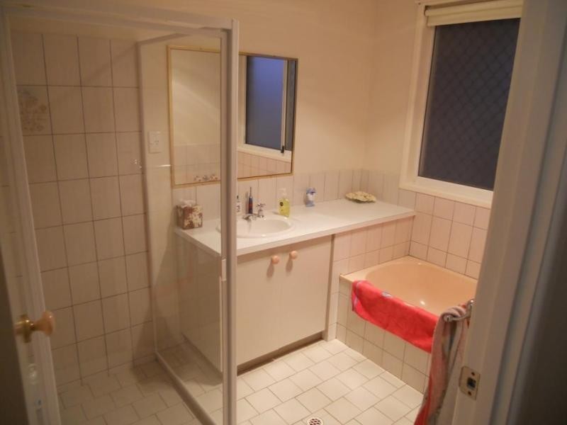 9 Melway Crescent, Harristown QLD 4350