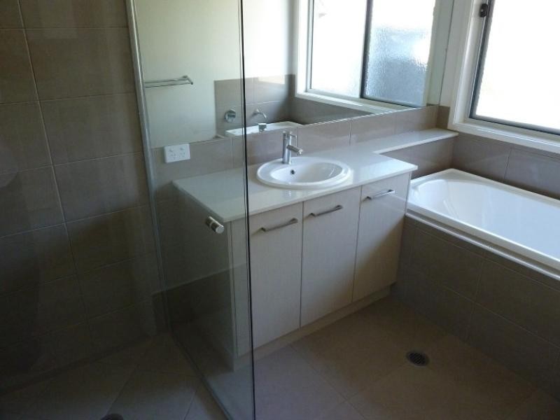 64 Skyline Drive, Blue Mountain Heights QLD 4350