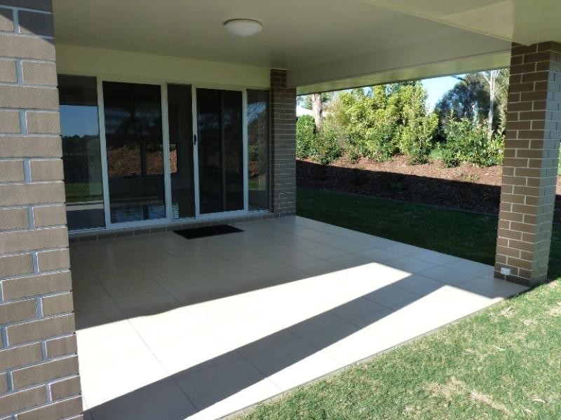 64 Skyline Drive, Blue Mountain Heights QLD 4350