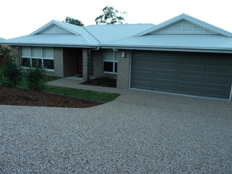 64 Skyline Drive, Blue Mountain Heights QLD 4350