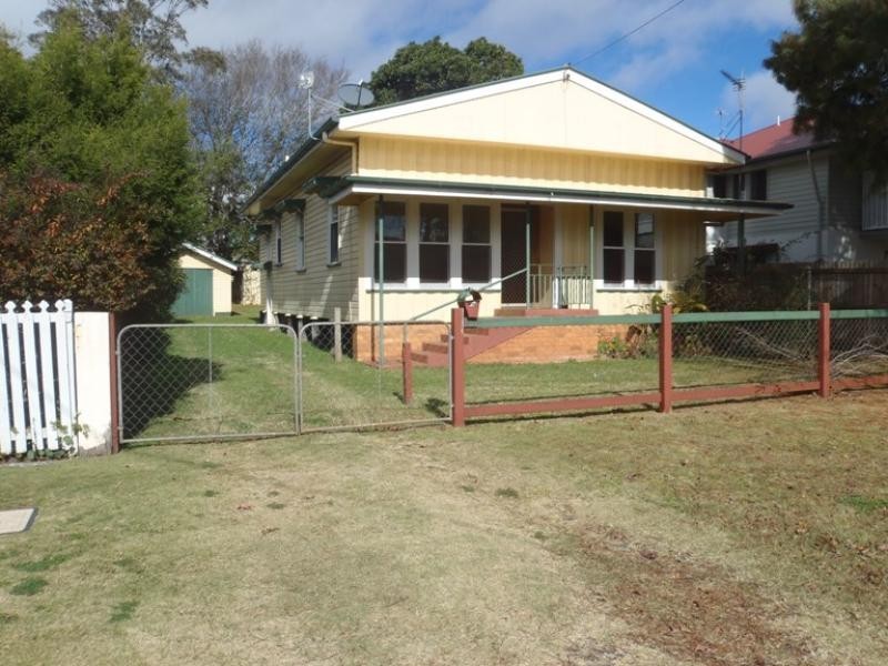 16a wallace street, Newtown QLD 4350