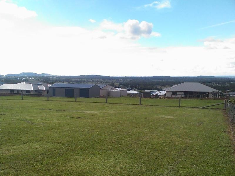 130 Harch Road, Highfields QLD 4352