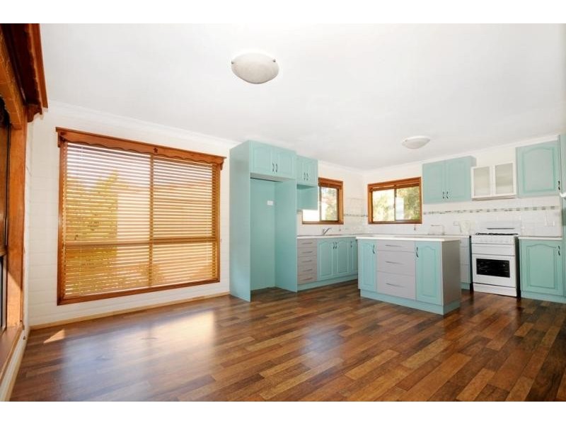 12 Kookaburra Crescent, Glenvale QLD 4350