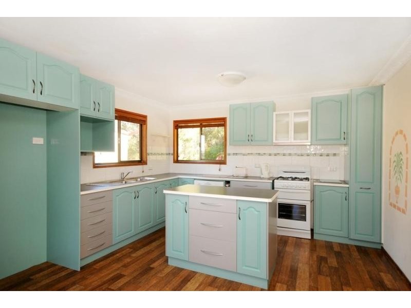 12 Kookaburra Crescent, Glenvale QLD 4350