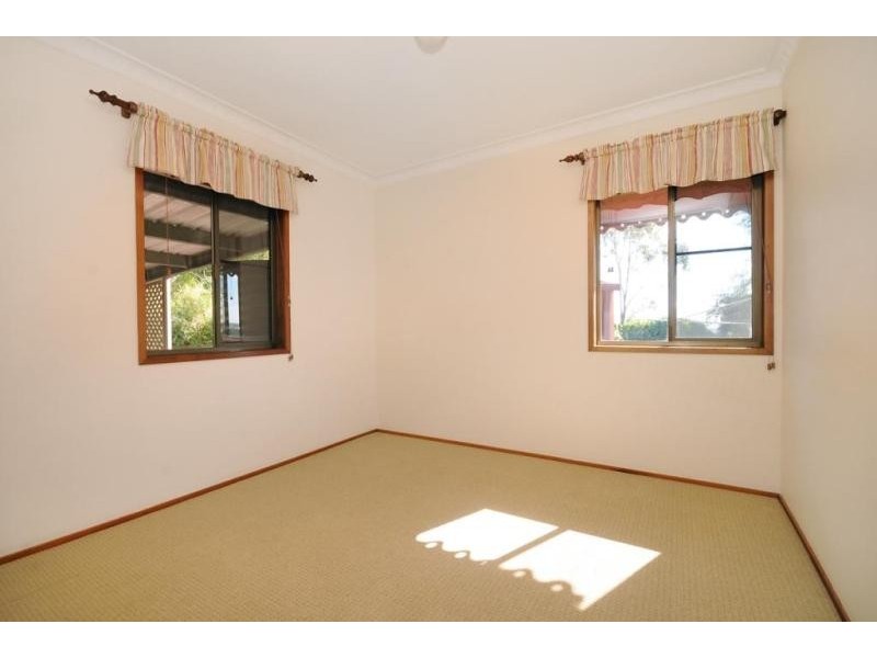 12 Kookaburra Crescent, Glenvale QLD 4350