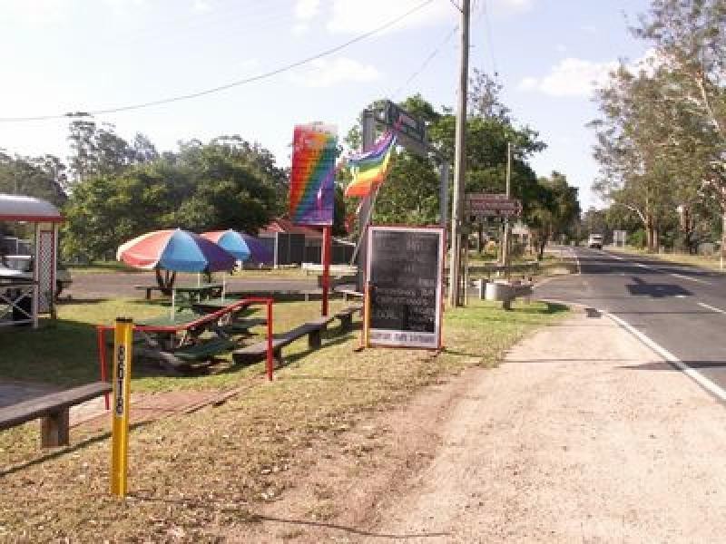 Hampton QLD 4352