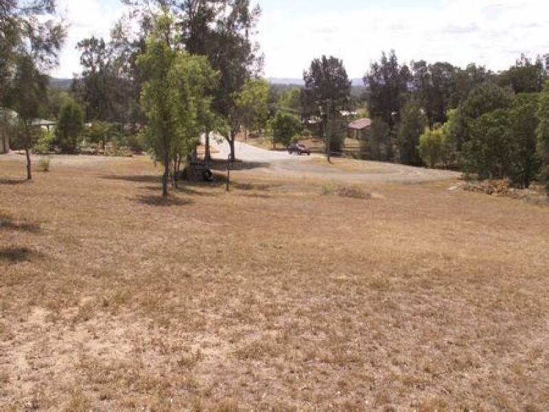 8 BELAH COURT, Withcott QLD 4352