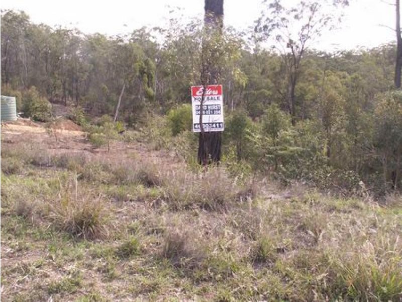 4 GORDON CRESCENT, Withcott QLD 4352