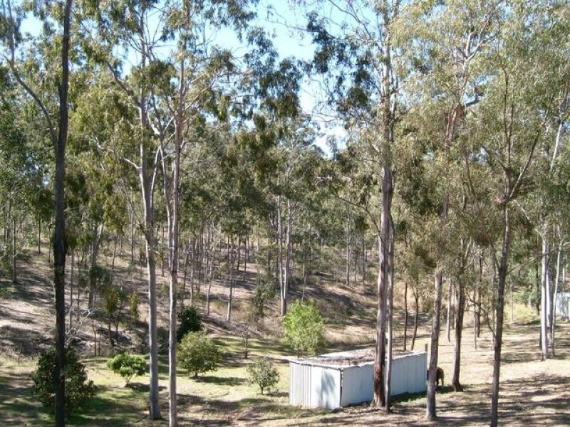 886 Murphys Creek Road, Upper Lockyer QLD 4352