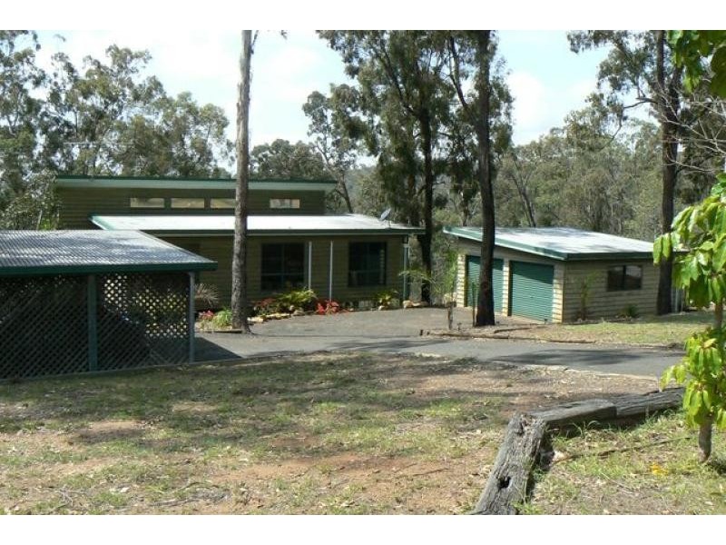 7 Clive Crescent, Withcott QLD 4352