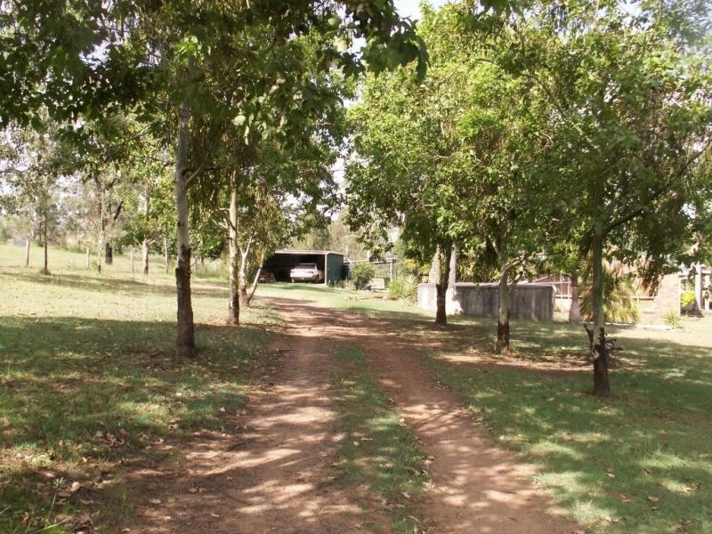 6 Diana Crescent, Withcott QLD 4352