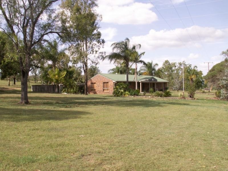 6 Diana Crescent, Withcott QLD 4352