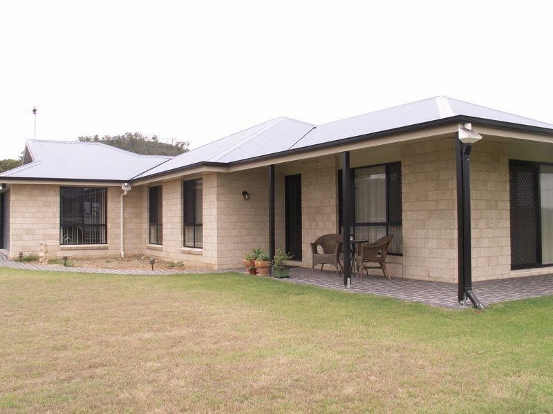 271 Jones Road, Withcott QLD 4352