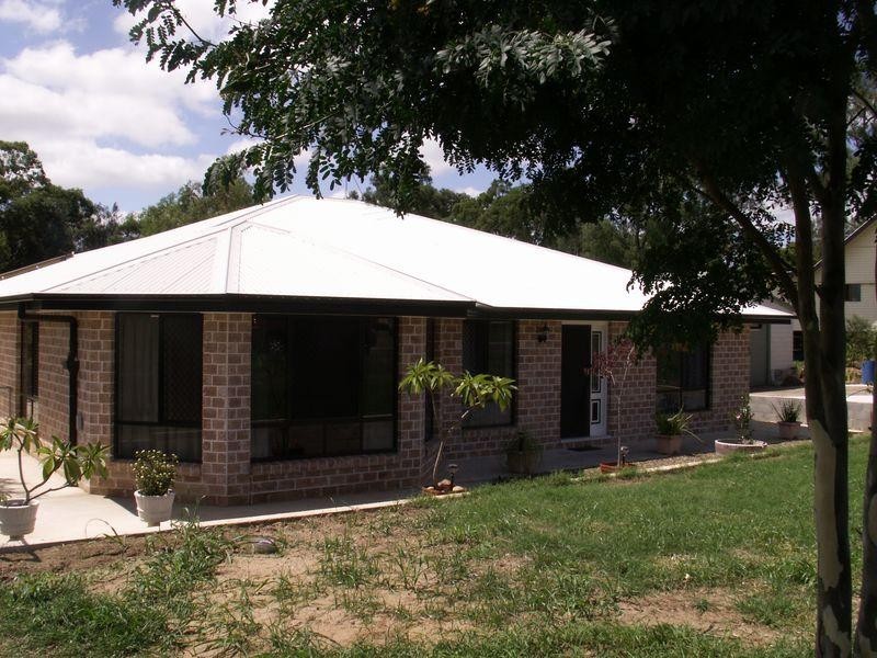 13 Rutherford Road, Withcott QLD 4352