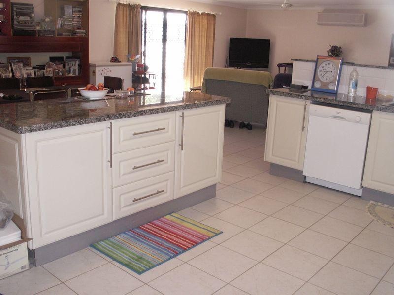 13 Rutherford Road, Withcott QLD 4352