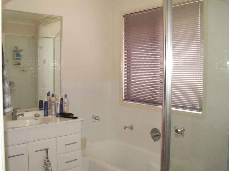 13 Rutherford Road, Withcott QLD 4352