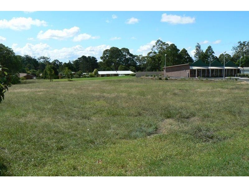 10492 New England Highway, Highfields QLD 4352