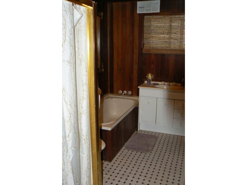 31 Dugandan Road, Upper Lockyer QLD 4352