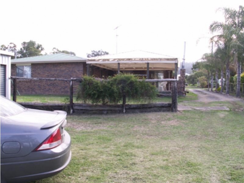 14 Kensington Drive,, Withcott QLD 4352