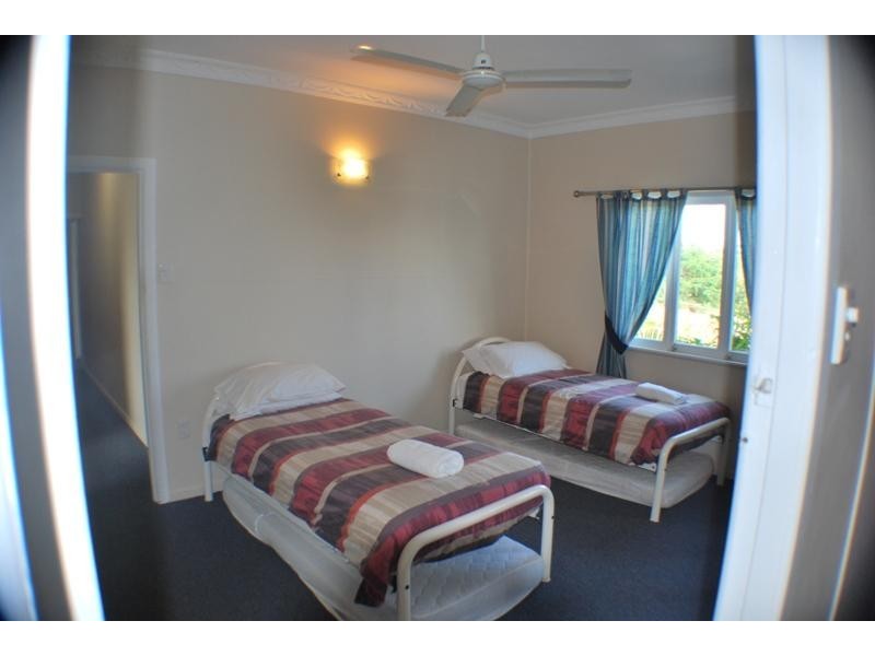 11 Ocean Parade, Yeppoon QLD 4703