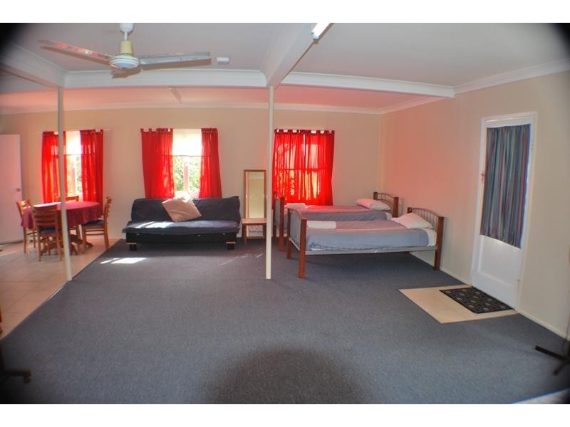 11 Ocean Parade, Yeppoon QLD 4703