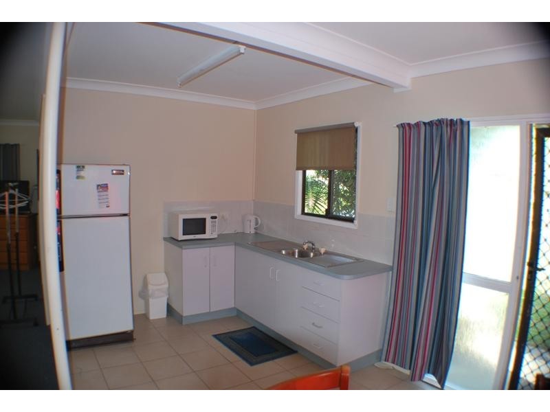 11 Ocean Parade, Yeppoon QLD 4703