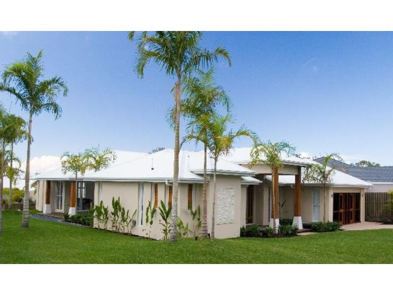 13 Barrington Ct, Pacific Heights QLD 4703