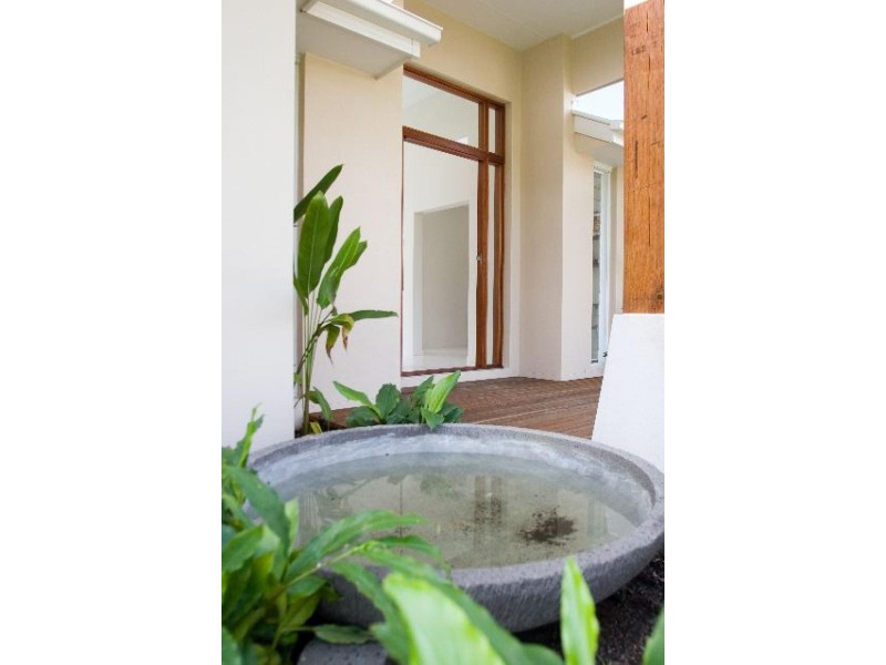 13 Barrington Ct, Pacific Heights QLD 4703