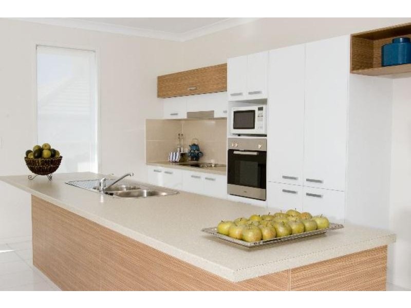 13 Barrington Ct, Pacific Heights QLD 4703