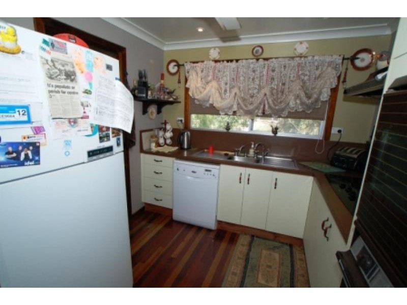 111 Ridgelands Rd, Pink Lily QLD 4702