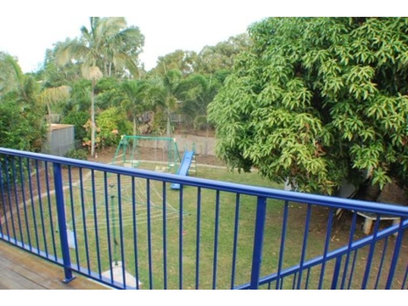 4 Percy Ford, Cooee Bay QLD 4703