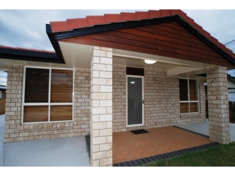 24 Limpus Ave, Keppel Sands QLD 4702