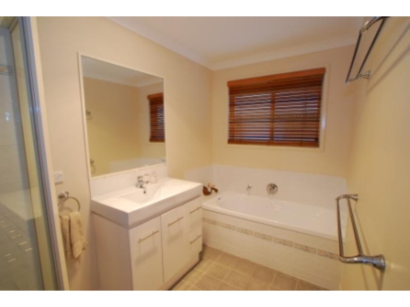 24 Limpus Ave, Keppel Sands QLD 4702