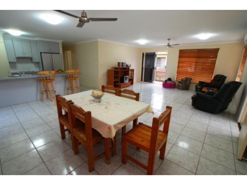 24 Limpus Ave, Keppel Sands QLD 4702