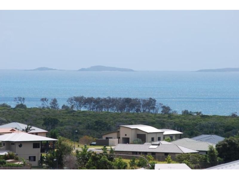 12 Pacific Vista Cl, Yeppoon QLD 4703