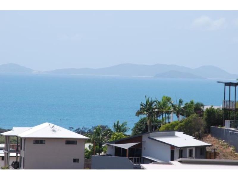 12 Pacific Vista Cl, Yeppoon QLD 4703