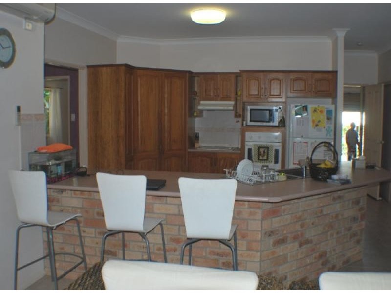 4 Sunset Crt, Yeppoon QLD 4703