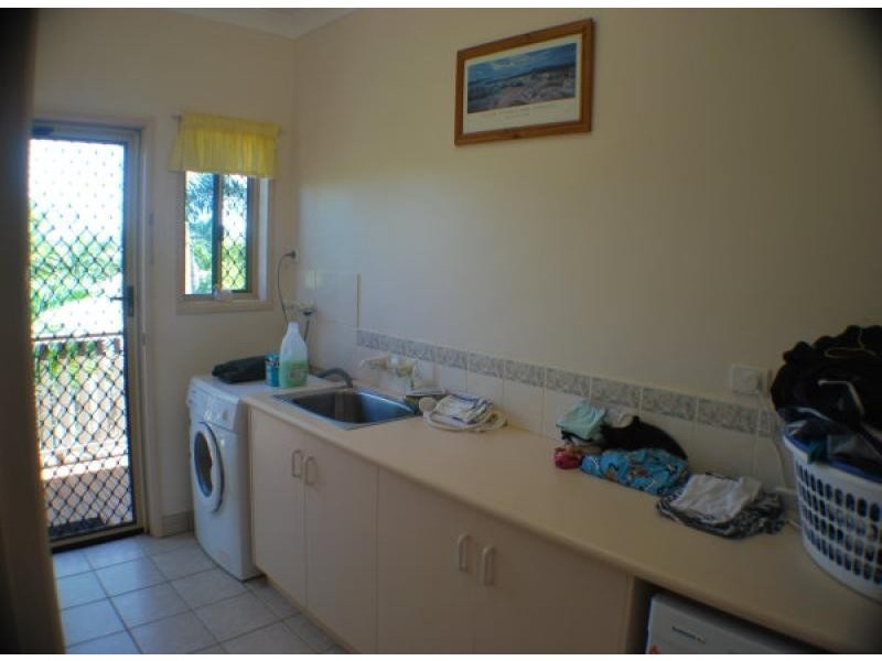 4 Sunset Crt, Yeppoon QLD 4703