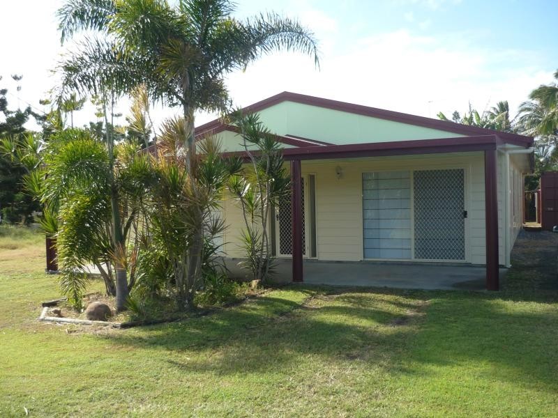 13 Mirrawena Avenue, Bangalee QLD 4703