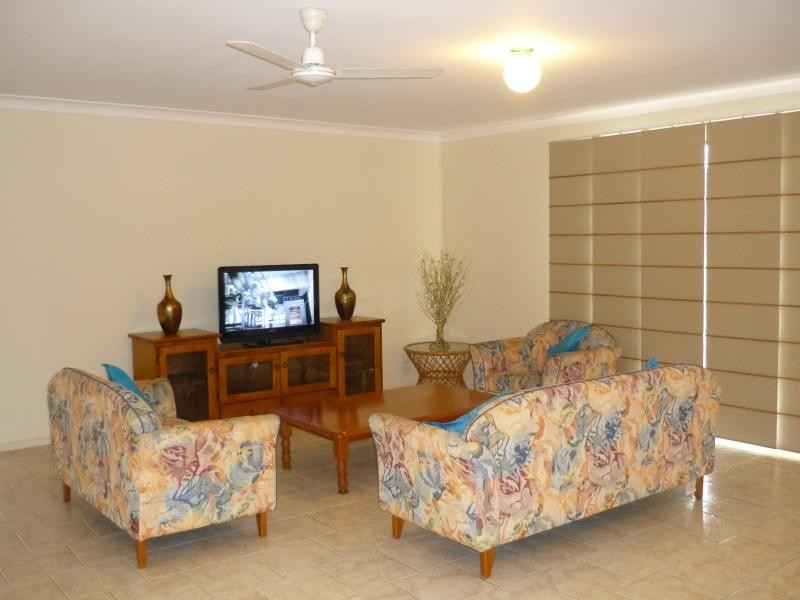 13 Mirrawena Avenue, Bangalee QLD 4703