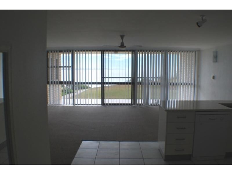 Unit 1/90 Matthew Finders Drive, Cooee Bay QLD 4703