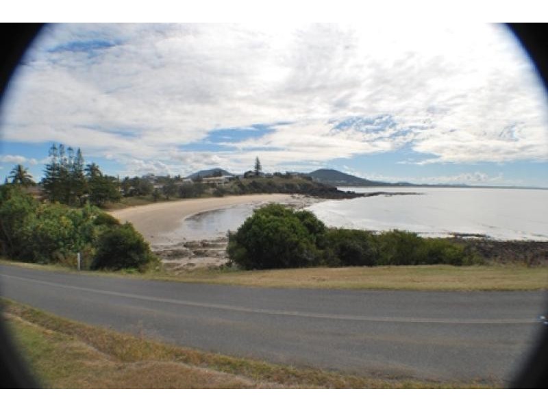 Unit 1/90 Matthew Finders Drive, Cooee Bay QLD 4703