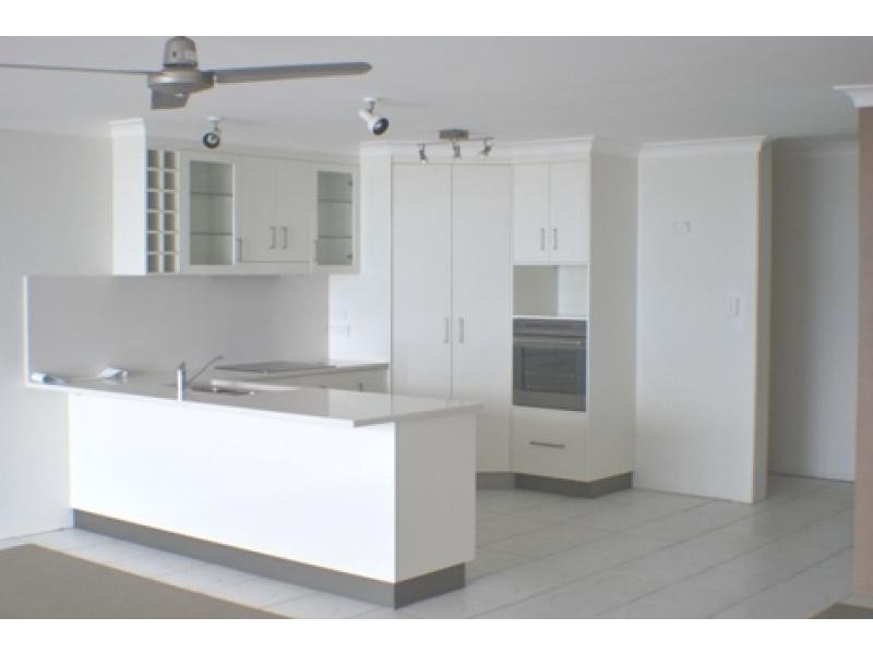 Unit 1/90 Matthew Finders Drive, Cooee Bay QLD 4703