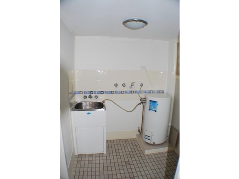 Unit 1/90 Matthew Finders Drive, Cooee Bay QLD 4703