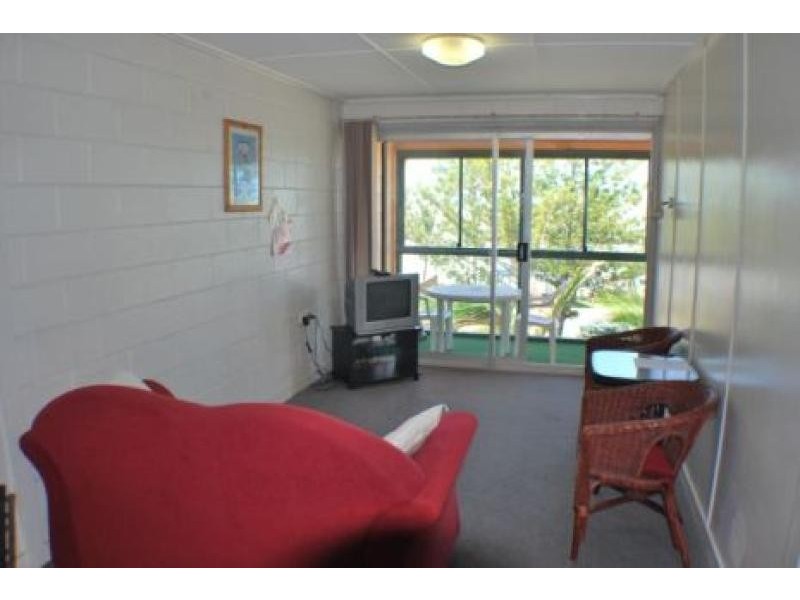 Unit 8/16 Anzac Parade, Yeppoon QLD 4703